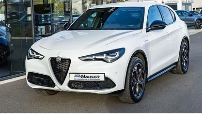 Weiss Gebraucht 2024 Alfa Romeo Stelvio Veloce SUV | 36.995 € (Superpreis)