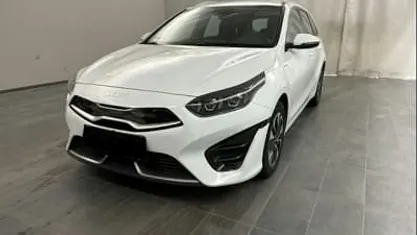 Lunarsilber Gebraucht 2022 Kia Ceed Sportswagon Vision Kombi | 18.980 € (Fairer Preis)