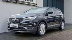 Diamant schwarz metallic (metallic) Gebraucht 2018 Opel Grandland X Edition SUV | 15.850 € (Etwas zu teuer)