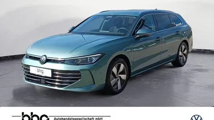 Grün Gebraucht 2025 VW Passat Elegance Kombi | 34.380 € (Fairer Preis)