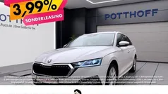 Weiss Gebraucht 2023 Skoda Octavia Style Kombi | 21.377 € (Guter Preis)