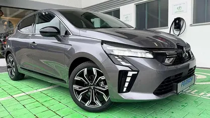 Achat grau Neu 2025 Mitsubishi Colt Select Limousine | 19.950 € (Fairer Preis)