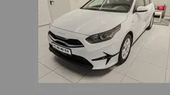 Weiß Neu 2025 Kia Ceed Comfort Limousine | 24.990 € (Guter Preis)