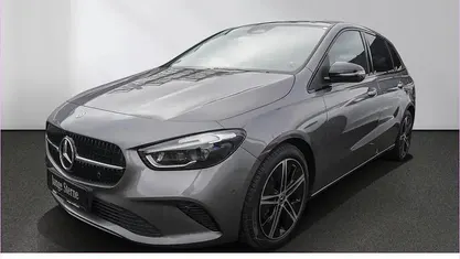 Gebraucht Mercedes B200 Progressive 163 PS (119 kW) 2025 Lack mountaingrau Van / Kleinbus