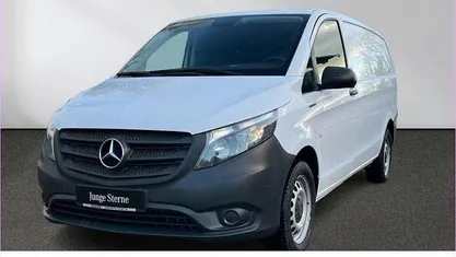 Gebraucht Mercedes e-Vito 85 kW (116 PS) 2021 Weiß Van / Kleinbus