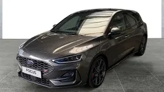 Grau Gebraucht 2022 Ford Focus ST Limousine | 29.900 € (Fairer Preis)