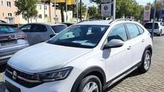 Pure white (weiß) Gebraucht 2023 VW Taigo Life SUV | 22.297 € (Guter Preis)