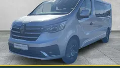 Grau Gebraucht 2024 Renault Trafic Evolution Van | 40.990 € (Fairer Preis)