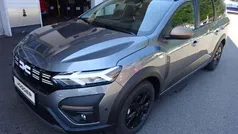 Grau Gebraucht 2025 Dacia Jogger Extreme Van / Kleinbus | 20.980 € (Fairer Preis)