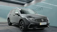 Schwarz Gebraucht 2024 VW Tiguan Allspace R-line SUV | 43.900 € (Fairer Preis)