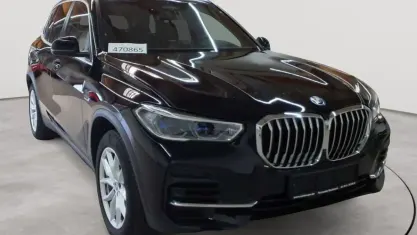 Gebraucht BMW X5 Sport Line 394 PS (289 kW) 2022 Schwarz uni SUV