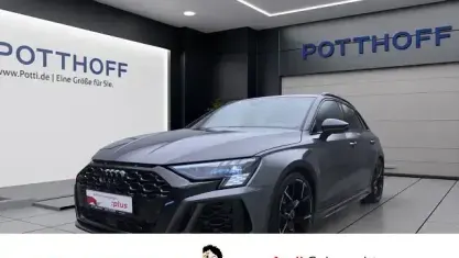 Gebraucht Audi RS3 Sportback Premium 400 PS (294 kW) 2024 Daytonagrau perleffekt Kleinwagen