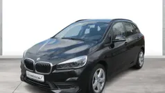 Alpinweiss iii (weiss) Gebraucht 2023 BMW 225 Active Tourer Van / Kleinbus | 31.500 € (Superpreis)