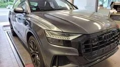 Grau Gebraucht 2020 Audi Q8 S-Line SUV | 65.890 € (Fairer Preis)