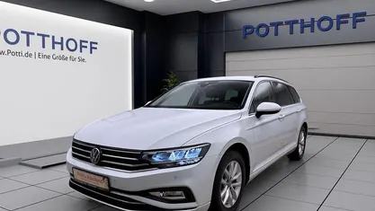 Gebraucht VW Passat Business 150 PS (110 kW) 2022 Kombi