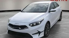 Weiß Neu 2025 Kia Ceed Spirit Kleinwagen | 28.990 € (Fairer Preis)
