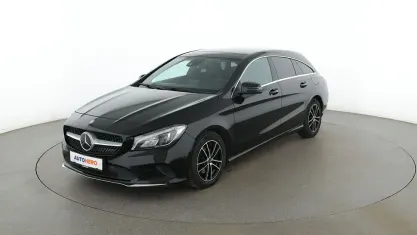 Gebraucht Mercedes CLA220 Shooting Brake Urban 177 PS (130 kW) 2017 Schwarz Kombi