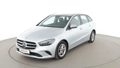 Gebraucht Mercedes B180 Style 136 PS (100 kW) 2019 Grau Van / Kleinbus