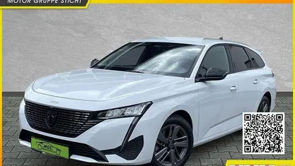 Okenit weiß metallic Gebraucht 2024 Peugeot 308 Allure Kombi | 21.950 € (Superpreis)