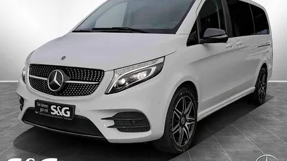 Bergkristallweiß metallic Gebraucht 2021 Mercedes 300 AMG Kombi | 47.840 € (Fairer Preis)