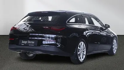 Gebraucht Mercedes CLA180 Shooting Brake 136 PS (100 kW) 2024 Unilack nachtschwarz Kombi