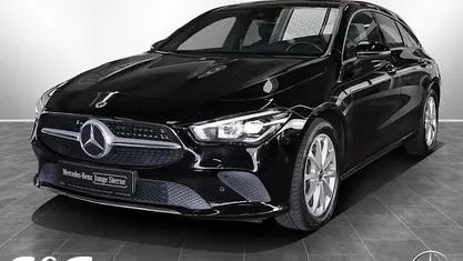 Second-hand Mercedes CLA220 190 CP (139 kW) 2022 Negru Berlinǎ