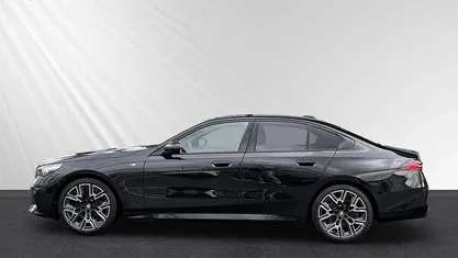 Gebraucht BMW 520 M Sport 197 PS (144 kW) 2025 Limousine