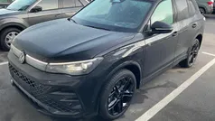 Deep black perleffekt Neu 2025 VW Tiguan R-line SUV | 56.445 € (Fairer Preis)