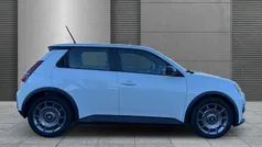 Perlmuttweiß Neu 2025 Renault R5 Evolution Kleinwagen | 26.490 € (Guter Preis)