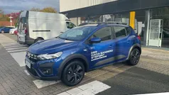 Ironblau metallic (blau) (blau) Gebraucht 2025 Dacia Sandero Expression Limousine | 18.590 € (Fairer Preis)