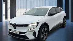 Weiß Gebraucht 2022 Renault Mégane Equilibre Limousine | 17.990 € (Fairer Preis)