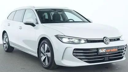 Gebraucht VW Passat IQ Drive 150 PS (110 kW) 2025 Weiß Kombi