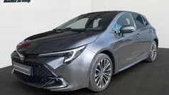 Grau Gebraucht 2023 Toyota Corolla Team Limousine | 26.780 € (Fairer Preis)