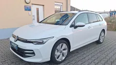 Pure white Neu 2024 VW Golf VIII Life Kombi | 25.290 € (Superpreis)