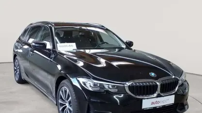 Gebraucht BMW 318 Sport Line 150 PS (110 kW) 2022 Schwarz uni Kombi