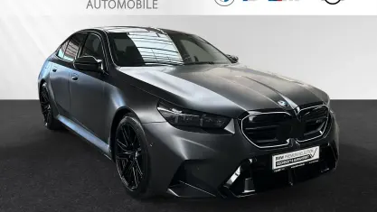 Gebraucht BMW M5 M Sport 727 PS (534 kW) 2025 Bmw individual frozen deep grey metallic Limousine