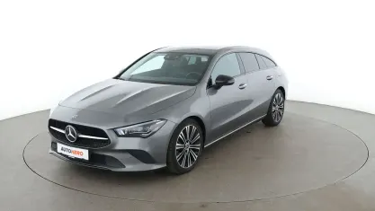 Gebraucht Mercedes CLA220 Progressive 190 PS (139 kW) 2023 Grau Coupé