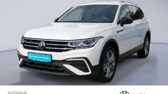 Weiß Gebraucht 2023 VW Tiguan Allspace Move SUV | 42.767 € (Fairer Preis)