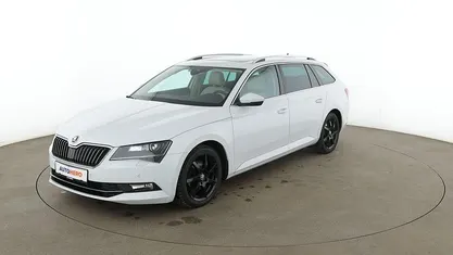 Gebraucht Skoda Superb Style 150 PS (110 kW) 2016 Weiß Kombi