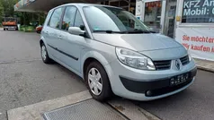 Grau Gebraucht 2003 Renault Scénic II Expression Van / Kleinbus | 690 € (Superpreis)