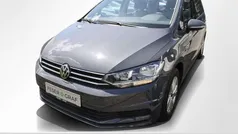 Delfingrau metallic Gebraucht 2024 VW Touran Comfortline Van / Kleinbus | 30.450 € (Guter Preis)