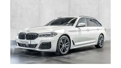Gebraucht BMW 530 M Sport 286 PS (210 kW) 2022 Weiß Kombi