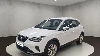 Gebraucht Seat Arona FR 110 PS (80 kW) 2023 Nevada weiß metallic SUV