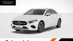 Weiß Gebraucht 2024 Mercedes A220 Progressive Limousine | 35.900 € (Fairer Preis)