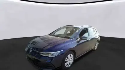 Gebraucht VW Golf VIII Life 150 PS (110 kW) 2023 Blau Kombi