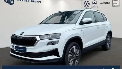 Weiß Gebraucht 2025 Skoda Karoq Tour SUV | 36.450 € (Fairer Preis)