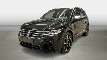 Second-hand VW Tiguan R 320 CP (235 kW) 2023 Negru SUV