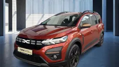 Gebraucht 2025 Dacia Jogger Extreme Van / Kleinbus | 21.790 € (Fairer Preis)