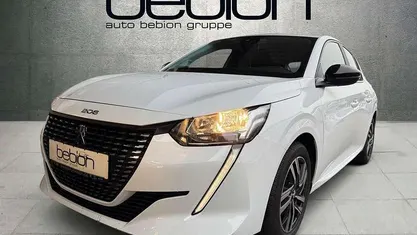 Weiß Gebraucht 2023 Peugeot 208 Active Kleinwagen | 15.880 € (Fairer Preis)