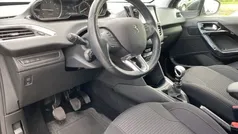 Grau Gebraucht 2019 Peugeot 208 Allure Kleinwagen | 13.490 € (Guter Preis)